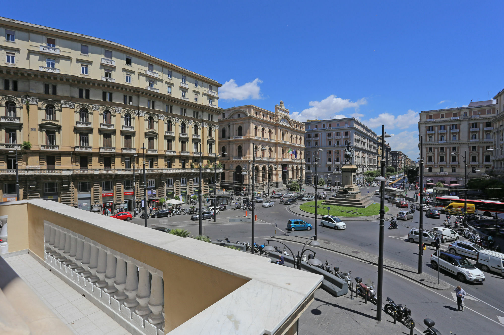 Piazza Bovio 22 Otel Napoli Dış mekan fotoğraf